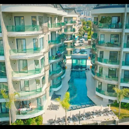 A Stylish 100 M Away From The Sea Apartment Alanya